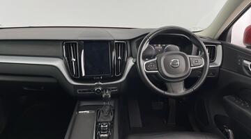 2019 Volvo 2.0 T4 Edition Auto Euro 6 5-door (Red) - Image: 8