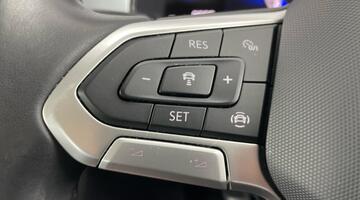 2023 Volkswagen 1.0 TSI Life Euro 6 5-door (Grey) - Image: 23