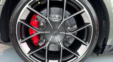 2025 Audi Performance 105kWh Carbon Black Auto quattro 4-door (Green) - Image: 15