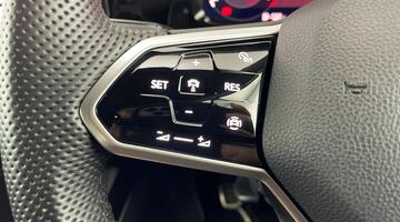 2022 Volkswagen TSI R-Line Euro 6 5-door (Grey) - Image: 21