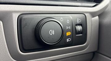 2025 Volkswagen 2.0 TDI T28 Commerce Plus FWD SWB Euro 6 5-door (White) - Image: 20