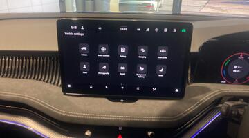 2025 Škoda TSI iV 25.7kWh SportLine DSG Euro 6 5-door (Black) - Image: 8