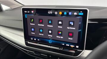 2025 Volkswagen TSI Match Euro 6 5-door (Blue) - Image: 18