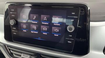 2023 Volkswagen 1.0 TSI Life Euro 6 5-door (Grey) - Image: 18