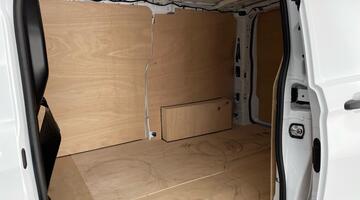 2025 Volkswagen T32 65kWh Commerce Plus Auto RWD SWB 5-door (White) - Image: 27