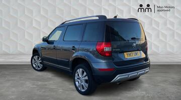 2017 Škoda TSI SE L Drive Outdoor DSG Euro 6 5-door (Grey) - Image: 3