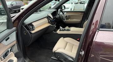 2025 Volvo 2.0 T8 18.8kWh Ultra Dark Auto 4WD Euro 6 5-door (Red) - Image: 2