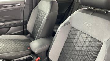 2022 Volkswagen TSI R-Line DSG Euro 6 5-door (White) - Image: 32