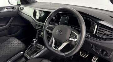 2025 Volkswagen 1.0 TSI R-Line DSG Euro 6 5-door (White) - Image: 6