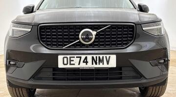 2025 Volvo 2.0 B3 MHEV Ultra Dark DCT Auto Euro 6 5-door (Black) - Image: 24