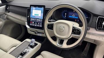 2025 Volvo 2.0 T8 18.8kWh Ultra Dark Auto 4WD Euro 6 5-door (Grey) - Image: 9