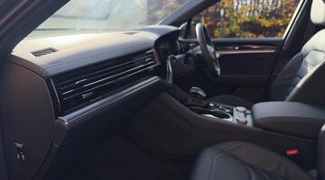 2025 Volkswagen 3.0 TDI V6 Black Edition Tiptronic 4Motion Euro 6 5-door (Grey) - Image: 17