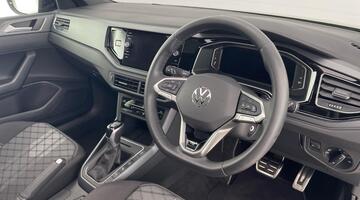 2024 Volkswagen TSI R-Line DSG Euro 6 5-door (Green) - Image: 6