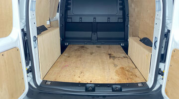 2025 Volkswagen 2.0 TDI C20 Commerce SWB Euro 6 5-door (White) - Image: 26