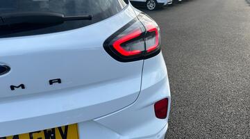 2024 Ford 1.0T EcoBoost MHEV ST-Line DCT Euro 6 5-door (White) - Image: 25