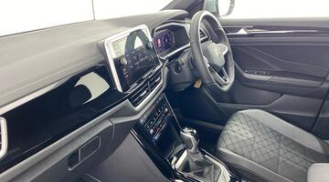 2025 Volkswagen TSI R-Line DSG Euro 6 5-door (Silver) - Image: 2