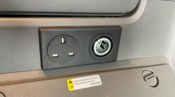 2024 Volkswagen California Camper Automatic (Grey) - Image: 28