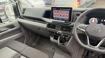 2025 Volkswagen 2.0 TDI CR30 Commerce FWD MWB High Roof Euro 6 5-door (White) - Image: 8