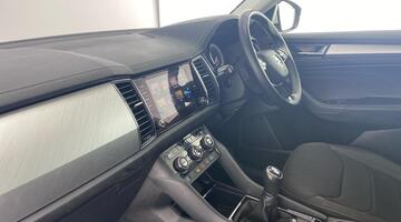 2022 Škoda TSI ACT SE Drive Euro 6 5-door (7 Seat) (White) - Image: 2