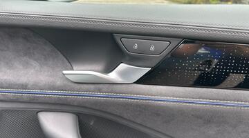 2025 Volkswagen TSI eHybrid 19.7kWh R-Line DSG Euro 6 5-door (Green) - Image: 19