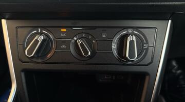 2024 Volkswagen 1.0 TSI Life Euro 6 5-door (Grey) - Image: 29