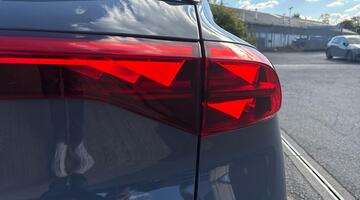 2025 CUPRA 2.0 TSI VZ1 DSG 4-doorive Euro 6 5dr (Grey) - Image: 17