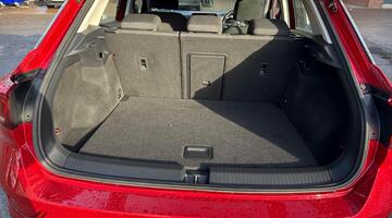 2022 Volkswagen 1.0 TSI Life Euro 6 5-door (Red) - Image: 18