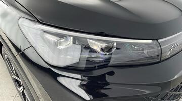 2025 Volkswagen ETSI MHEV R-Line DSG Euro 6 5-door (Black) - Image: 39