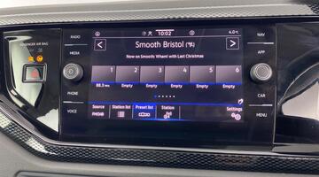 2022 Volkswagen 1.0 EVO Life Euro 6 5-door (Black) - Image: 13