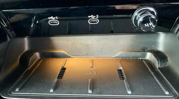 2025 Audi 2.0 TDI Launch Edition S Tronic quattro Euro 6 5-door (Blue) - Image: 13