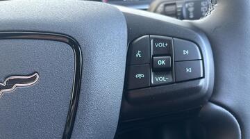 2026 Ford Standard Range 72kWh Select 5-door (White) - Image: 15