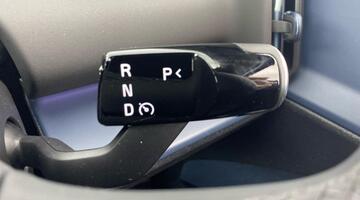 2025 Volvo Single Motor Extended Range 69kWh Plus Auto 5-door (White) - Image: 23