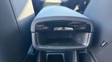 2025 Volvo Twin Performance 69kWh Ultra Auto 5-door (Blue) - Image: 39