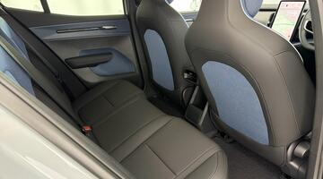 2025 Volvo Single Motor Extended Range 69kWh Plus Auto 5-door (Grey) - Image: 28