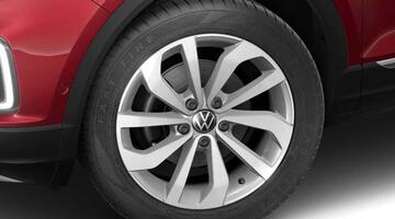 2025 Volkswagen TSI Style DSG Euro 6 5-door (Red) - Image: 38