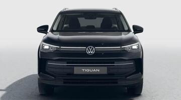 2026 Volkswagen ETSI MHEV Match DSG Euro 6 5-door (Black) - Image: 5