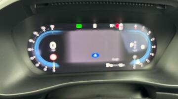 2024 Volvo 2.0 B3 MHEV Plus DCT Auto Euro 6 5-door (Grey) - Image: 11