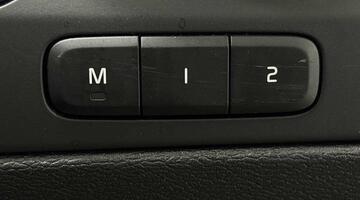 2024 Volvo 2.0 B4 MHEV Ultra Dark DCT Auto Euro 6 5-door (Blue) - Image: 26