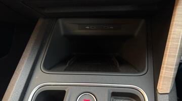 2022 SEAT EHybrid 12.8kWh XCELLENCE Lux DSG Euro 6 5-door (Grey) - Image: 33