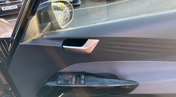 2021 Volkswagen Pro Performance 58kWh Life Auto 5-door (Grey) - Image: 25