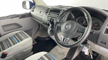 2013 Volkswagen 2.0 TDI Beach FWD 4-door (Blue) - Image: 6