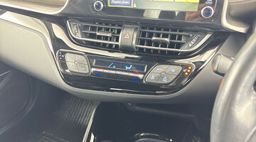 2021 Toyota VVT-h Excel CVT Euro 6 5-door (Grey) - Image: 12