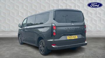 2025 Ford 2.0 320 EcoBlue Titanium Luxe Auto LEuro 6 5-door (Grey) - Image: 3