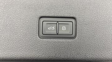 2026 Audi 3.0 TFSI V6 Black Edition Tiptronic quattro Euro 6 5-door (Blue) - Image: 41