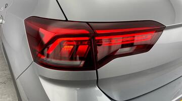 2025 Volkswagen TSI R-Line DSG Euro 6 5-door (Silver) - Image: 30