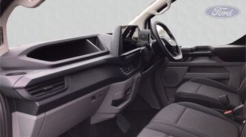 2025 Ford 320 Duratec 11.8kWh Trend Auto L1 Euro 6 5-door (White) - Image: 2