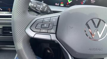 2025 Volkswagen TSI eHybrid 19.7kWh R-Line Edition DSG Euro 6 5-door (White) - Image: 32