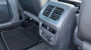 2022 Volkswagen 2.0 TDI R-Line DSG Euro 6 5-door (Blue) - Image: 10