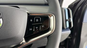 2025 Volvo Single Motor Extended Range 69kWh Plus Auto 5-door (Black) - Image: 17