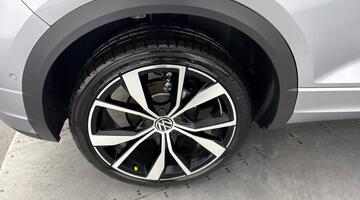 2026 Volkswagen Black Edition Plus 1.5 TSI 150PS 7-speed DSG 5-door (Multicolour) - Image: 26